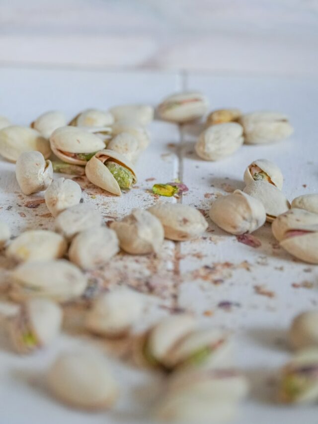 8 Health Benefits of Pistachios
