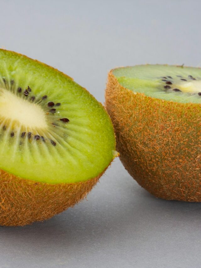 12 Unexpected Health Benefits of Eating Kiwi Daily